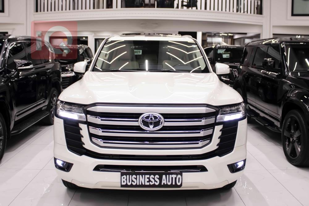 تۆیۆتا لاند کروزەر